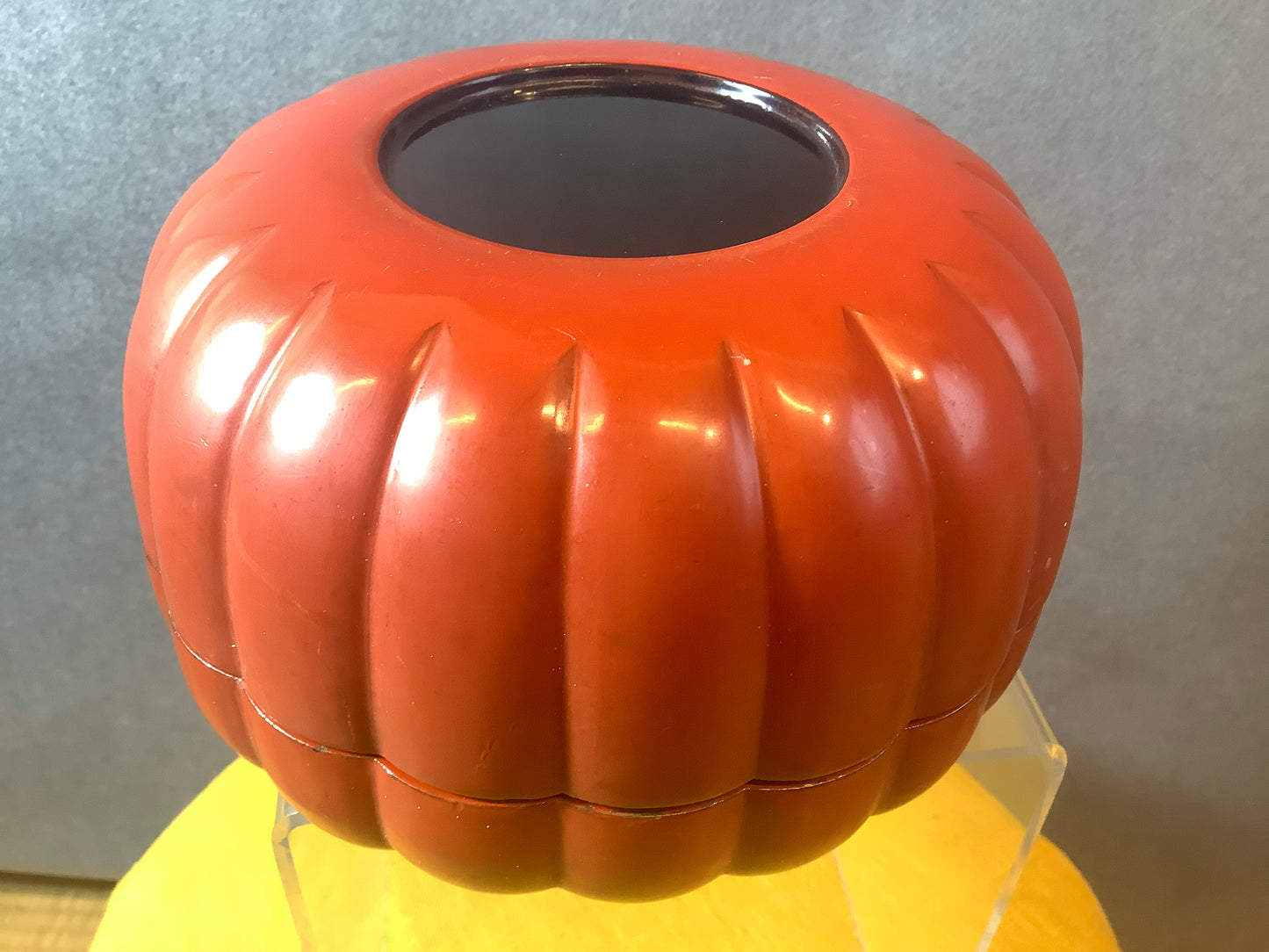 Cinnabar Chrysanthemum Box