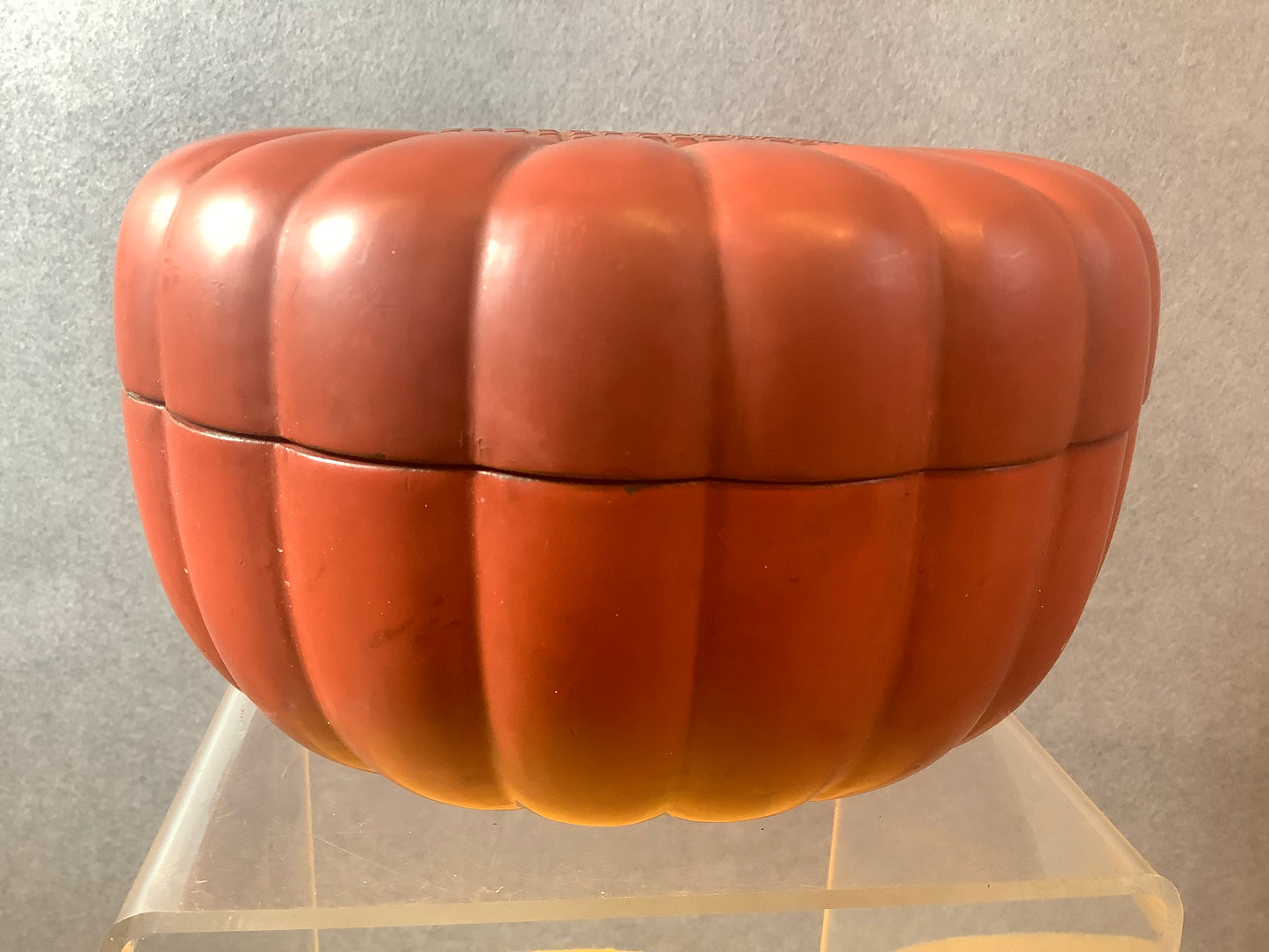 Cinnabar Chrysanthemum Box