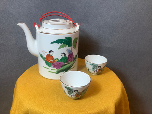 Chinese tea set with fitted basket