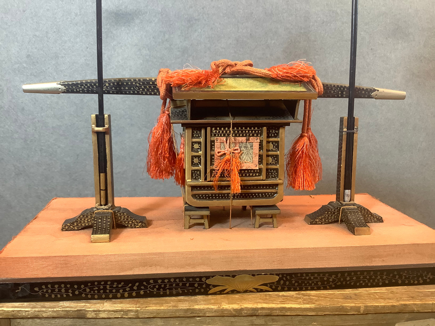 Hina Palanquin